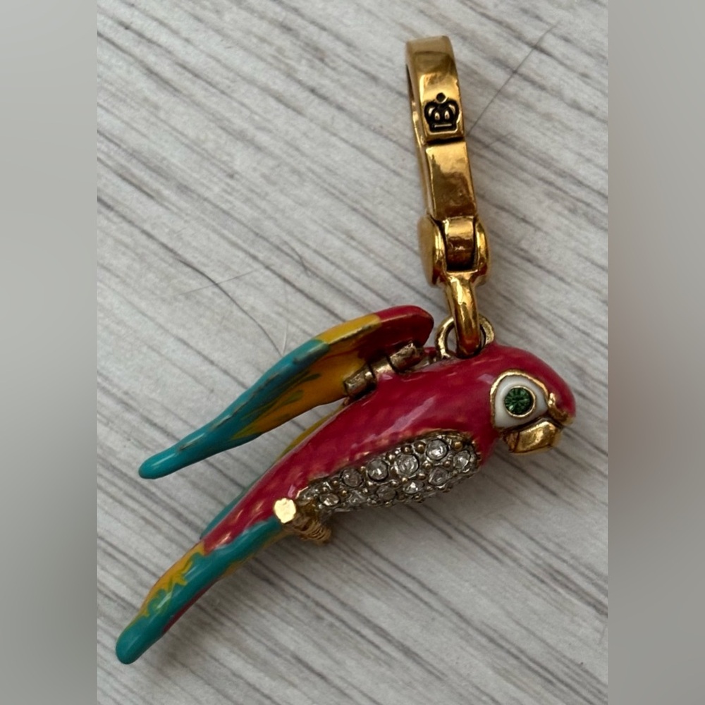 Juicy Couture Scarlet Macaw Parrot Charm ~So much detail in this collectible